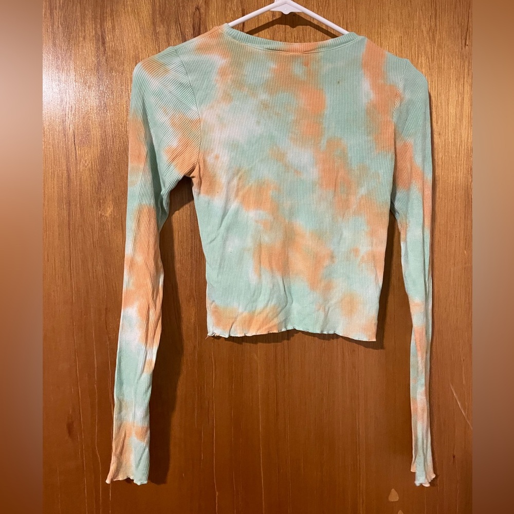 Wild Fable Tie-Dye Long Sleeve Crop Top